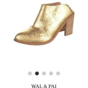 Metallic mules by Wal & Pai. Retails $325. Size 39/8.5
